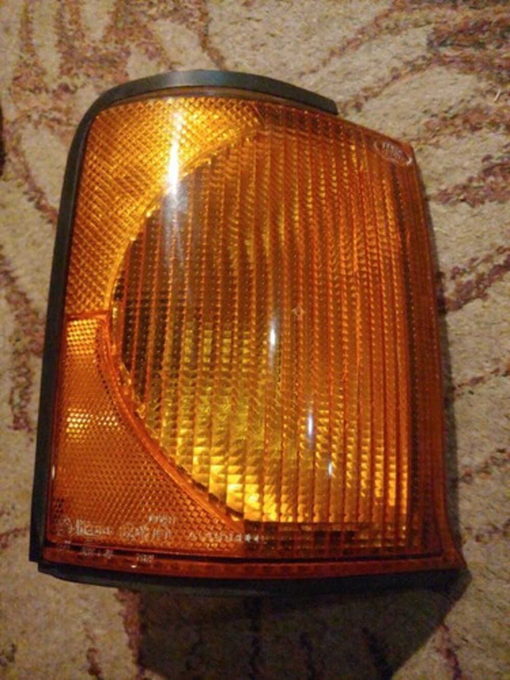 Land Rover Discovery Tail Light RH Lens- #54596270 1999-2004